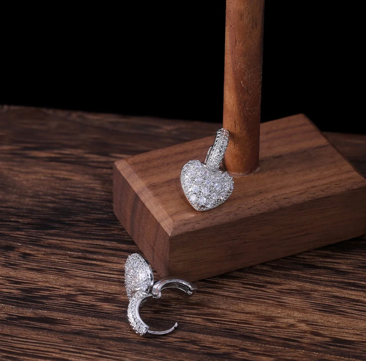 Chic Heart Earrings